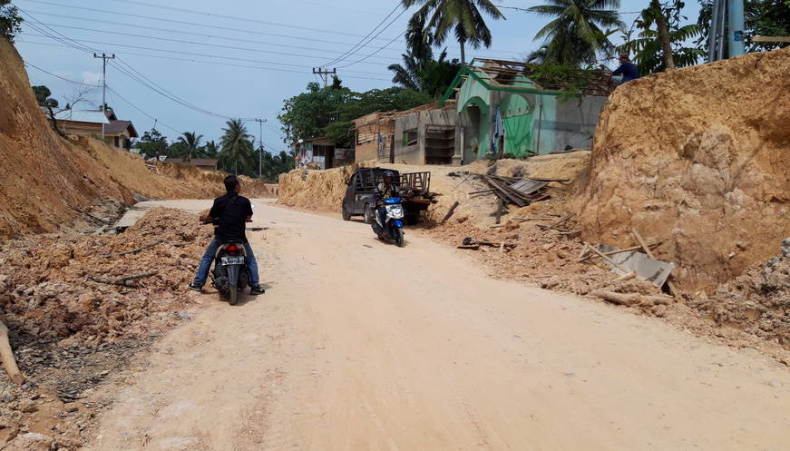 Proyek Jalan Badak Ujung Tidak Tuntas, Kontrak CV. Tugu Mas and Co Diputus