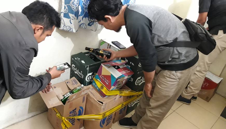 Pengelola Koro Koro Family Karaoke Belum Bisa Perlihatkan Izin Menjual Minuman Alkohol 