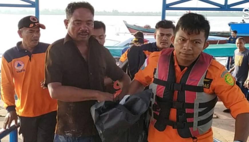 Tim SAR Temukan Korban Insiden Pompong di Tembilahan