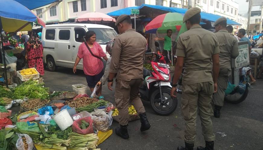  Satpol PP Kota Pekanbaru Kembali Tertibkan PKL di Sejumlah Ruas Jalan 