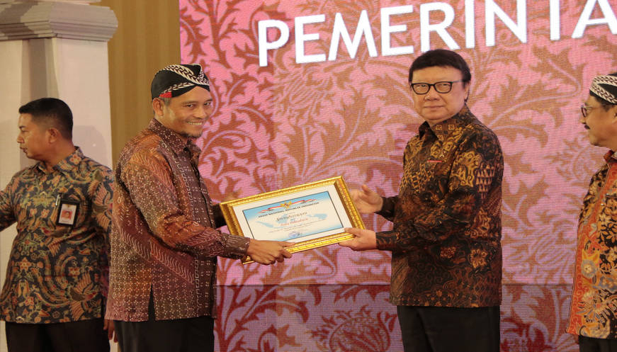 Pemko Pekanbaru Raih Penghargaan Bidang Kearsipan Tingkat Nasional 2019