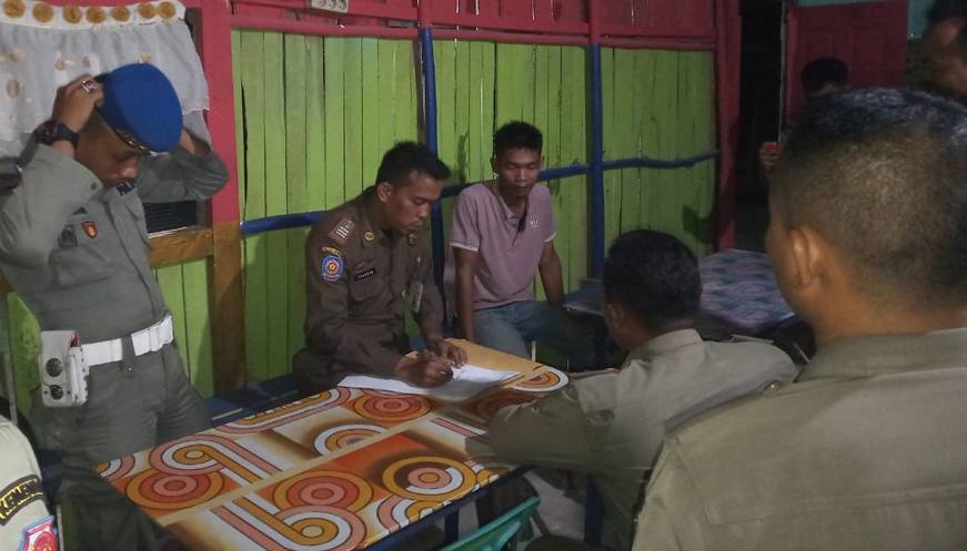 Satpol PP Pekanbaru Peringatkan Pengelola Warung Remang di Jalan Melati