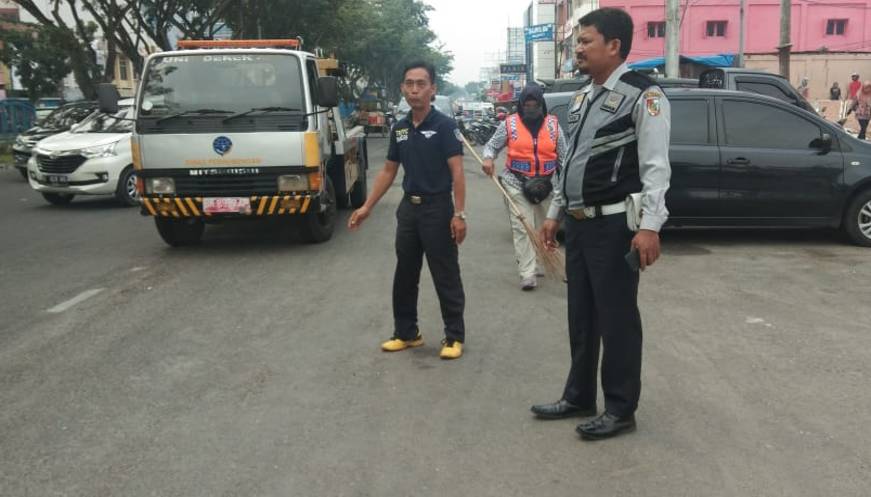 Kendaraan Tidak Lagi Boleh Parkir Depan STC Pekanbaru