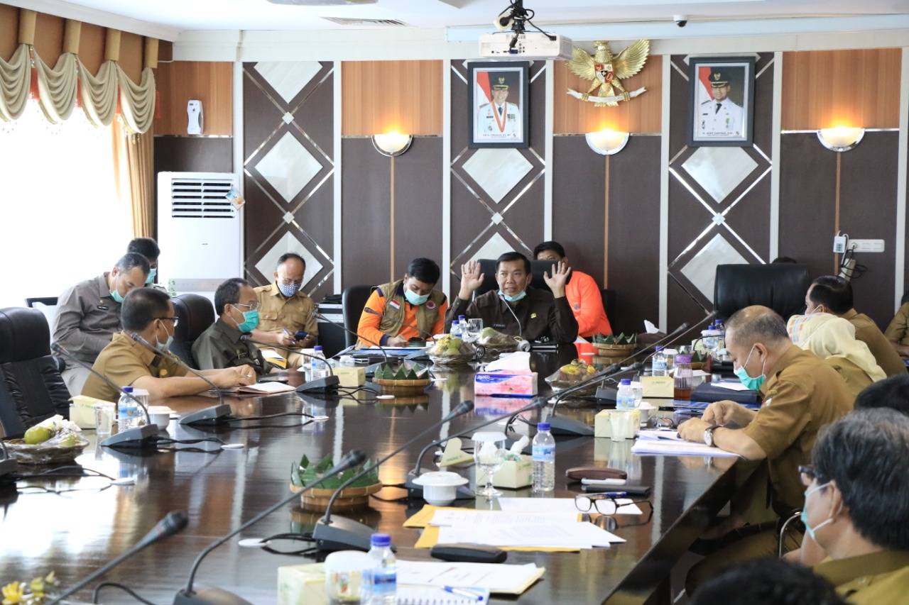 Wako Pekanbaru Terbitkan Surat Edaran Tentang Penyesuaian Sistem Kerja ASN 