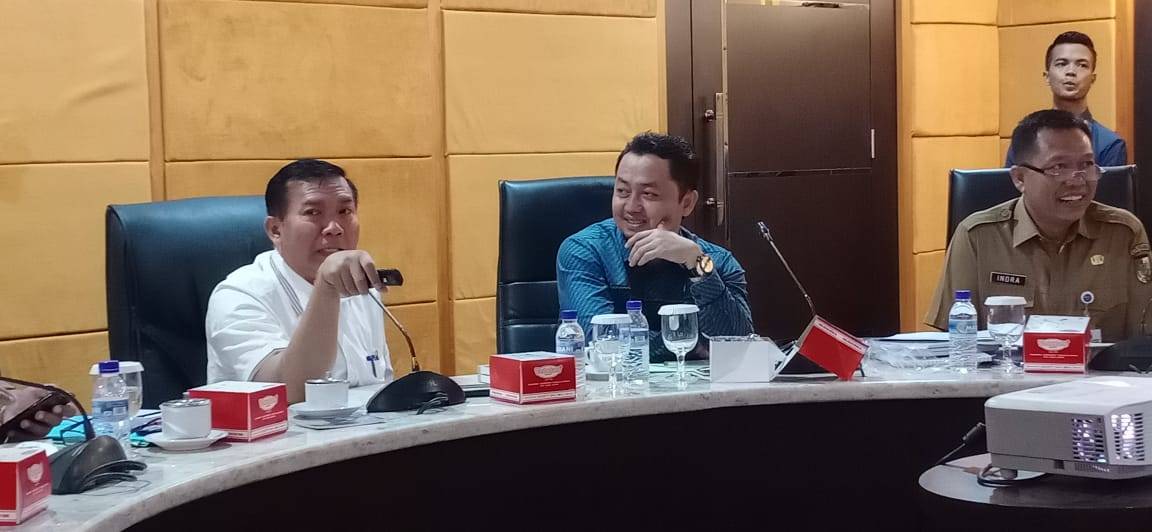 Wako Paparkan Usulan Infrasktur Pekanbaru di Depan Anggota Komisi V DPR RI Asal Riau