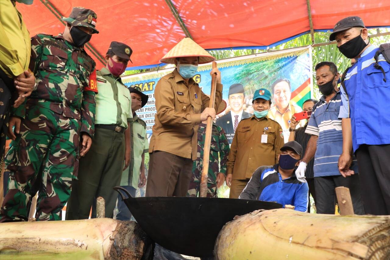 Wako Pekanbaru Puji Kreasi Dodol Petani Kelurahan Lembah Sari
