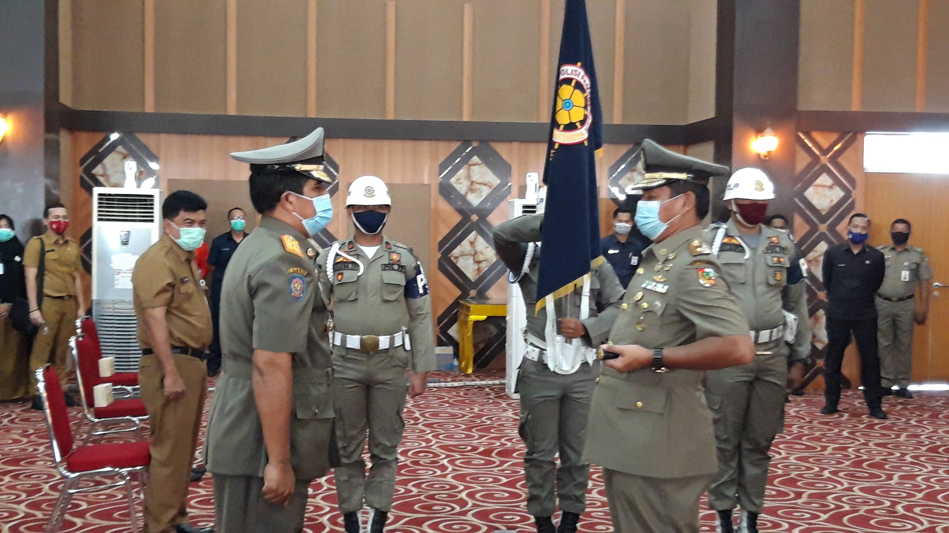 Perpisahan Dengan Pejabat Lama Kasatpol PP Kota Pekanbaru Berlangsung Haru