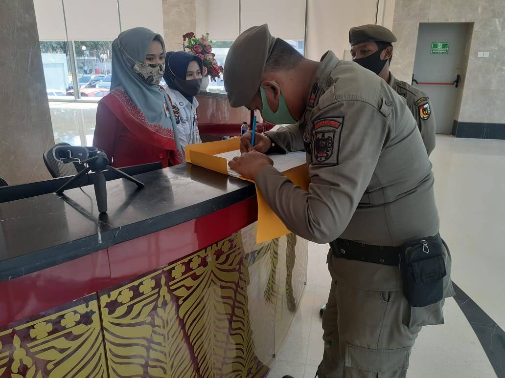 Satpol PP Pekanbaru Ingatkan Pengelola Pusat Keramaian Ikuti Protokol Kesehatan