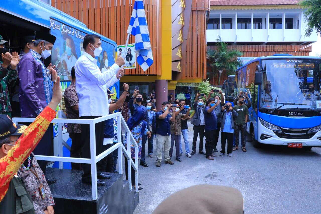 Pemko Pekanbaru Optimalkan Vaksinasi Covid-19 Dengan Bus Vaksin Keliling