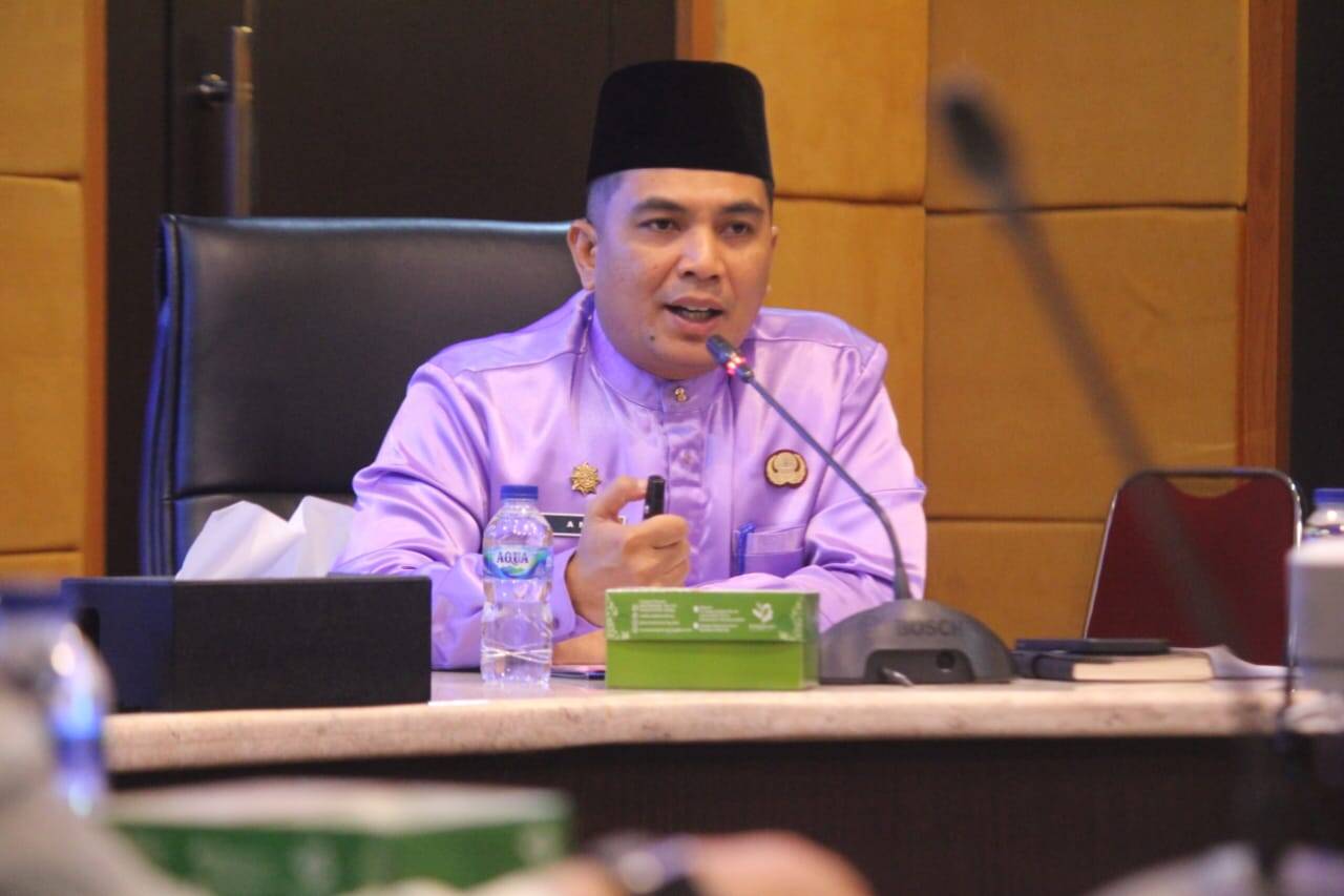 PAD Lampaui Target Triwulan II, Pj Wako Apresiasi Kinerja Bapenda Pekanbaru