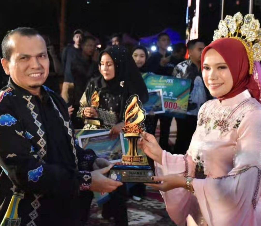 Ketua DPRD Pekanbaru Hadiri Kemeriahan Malam Puncak Jambore PKK Pekanbaru