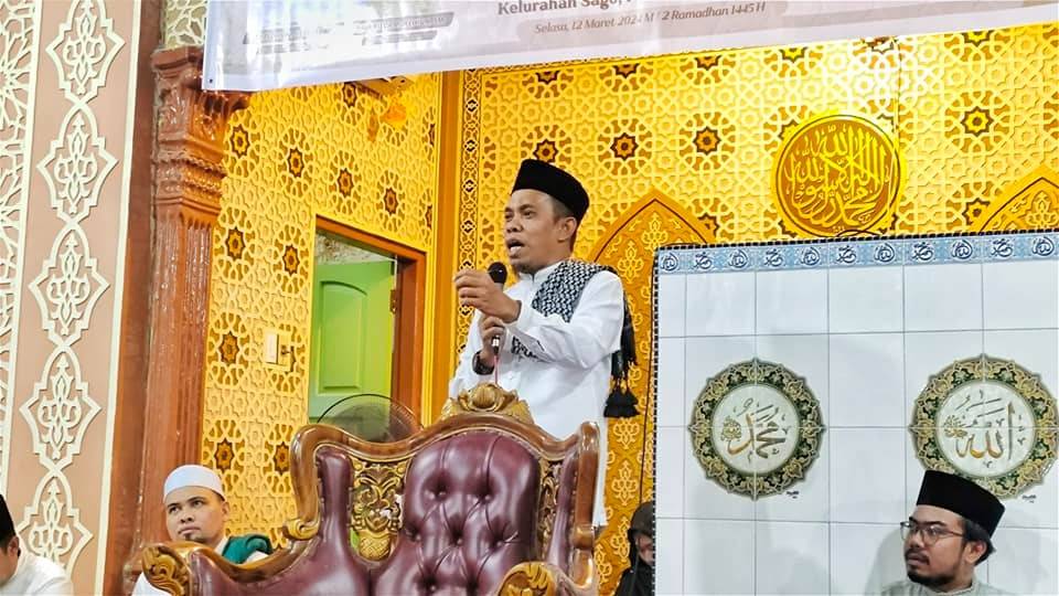 Kebersamaan dalam Safari Ramadhan: Ginda Burnama Berbagi Dengan Masyarakat di Masjid Al-Washliyah