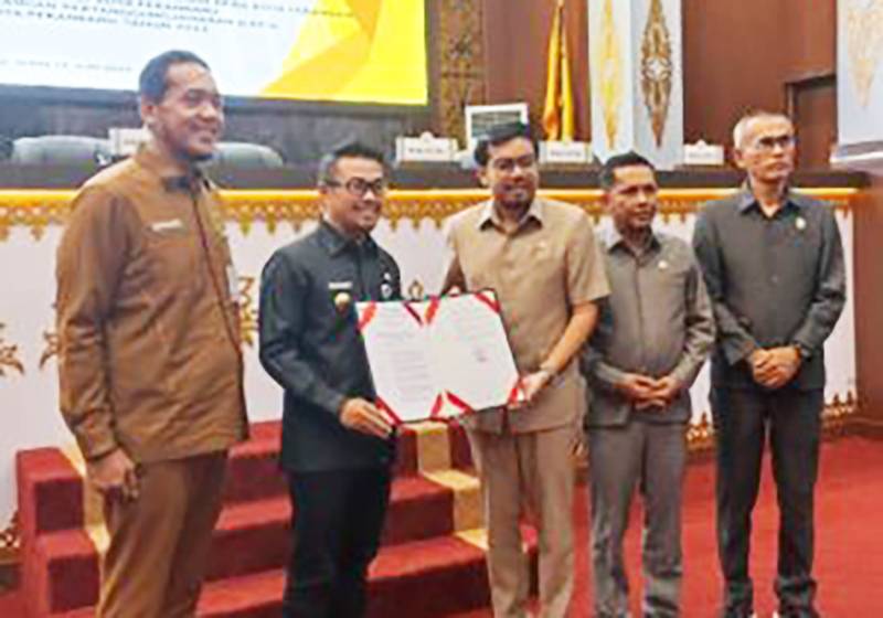 Paripurna Pengesahan LKPJ Tahun 2023 dihadiri langsung Pimpinan DPRD Kota Pekanbaru 